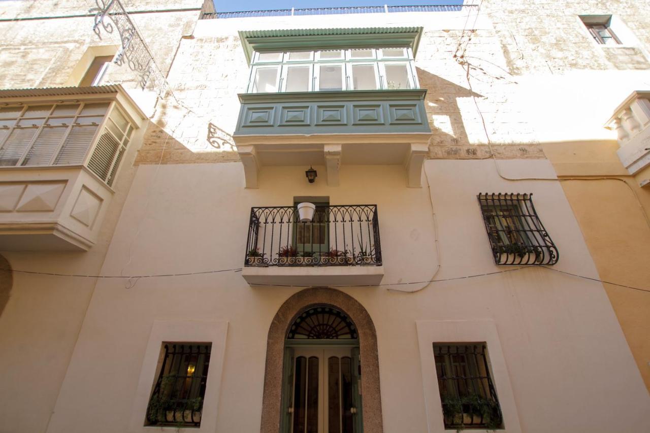 Villa Town House Steeped In History Rabat Exterior foto