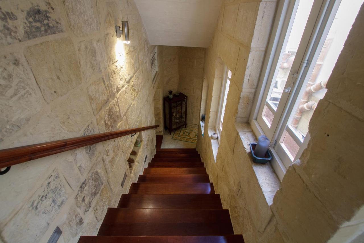 Villa Town House Steeped In History Rabat Exterior foto