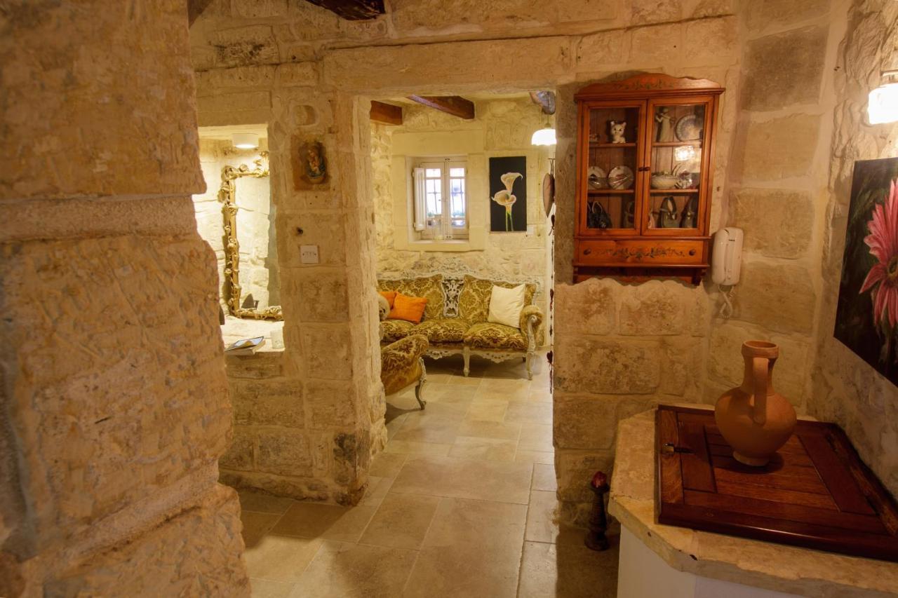 Villa Town House Steeped In History Rabat Exterior foto