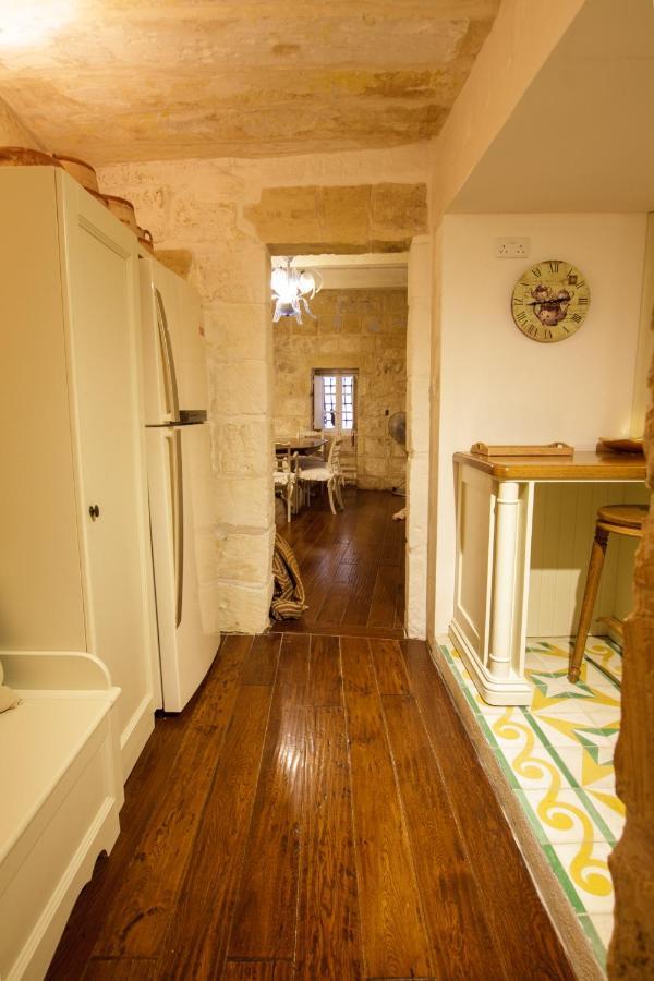 Villa Town House Steeped In History Rabat Exterior foto