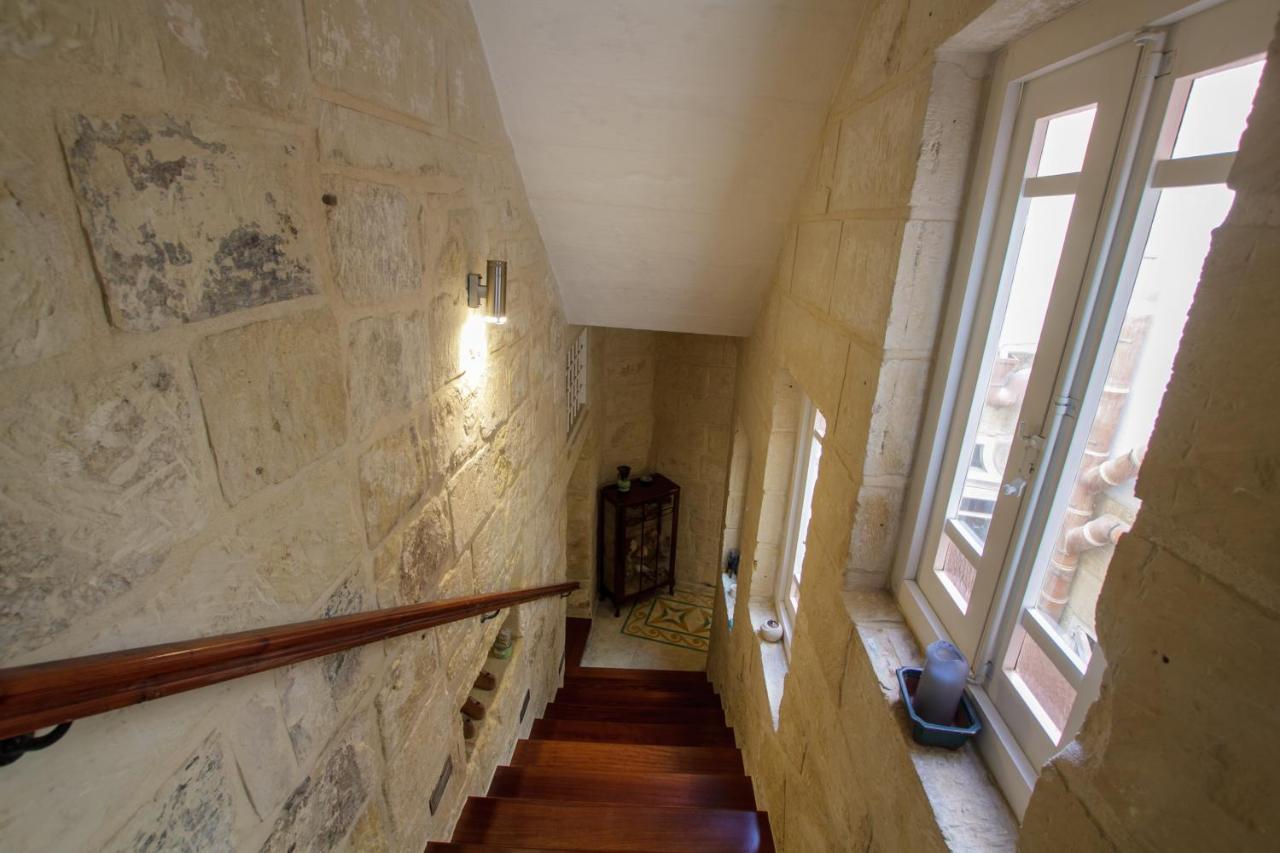 Villa Town House Steeped In History Rabat Exterior foto