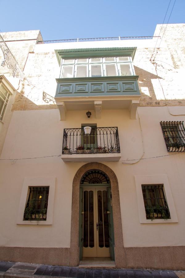 Villa Town House Steeped In History Rabat Exterior foto